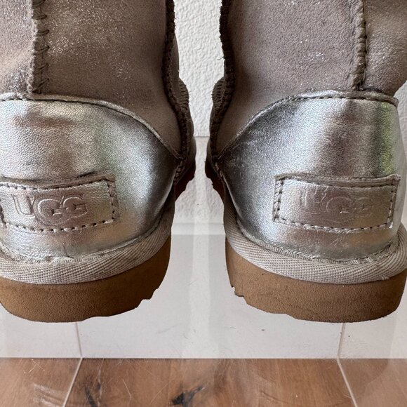 UGG Kids Classic II Shimmer Boots Size 1 Youth | Metallic Mini Shearling Winter - Picture 10 of 13